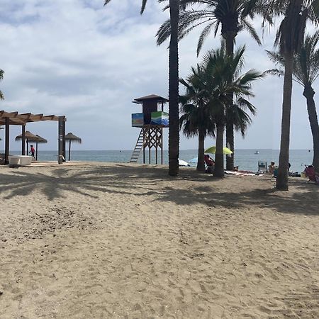 Stunning Apartment 50 Meters From The Sea Benalmádena Exterior photo