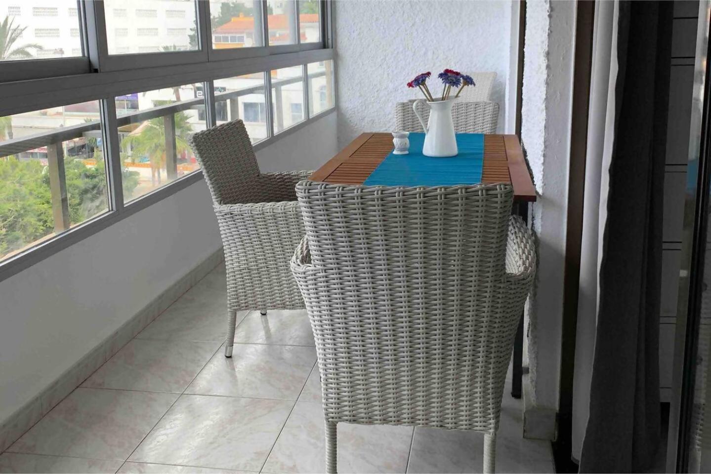 Stunning Apartment 50 Meters From The Sea Benalmádena Exterior photo