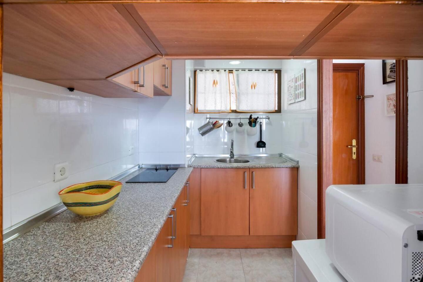 Stunning Apartment 50 Meters From The Sea Benalmádena Exterior photo