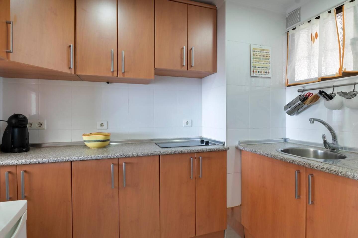 Stunning Apartment 50 Meters From The Sea Benalmádena Exterior photo